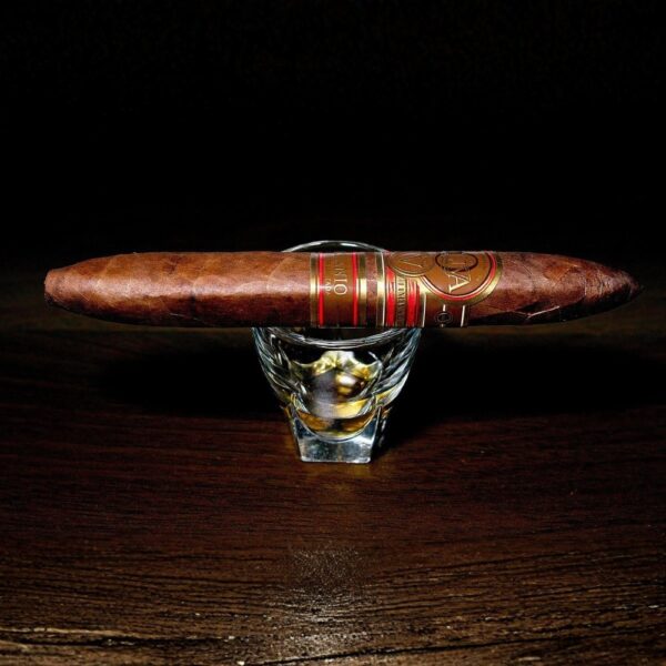 オリバ セリー V メラニオ フィギュラード（バラ売り）/Oliva Serie V Melanio Figurado
